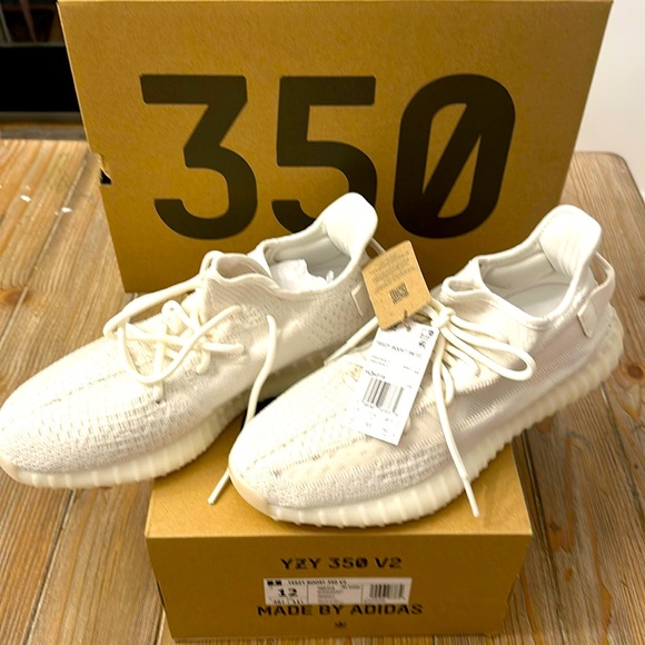Yeezy Boost 350 V2 Bone HQ6316 Size 12 - Picture 1 of 4